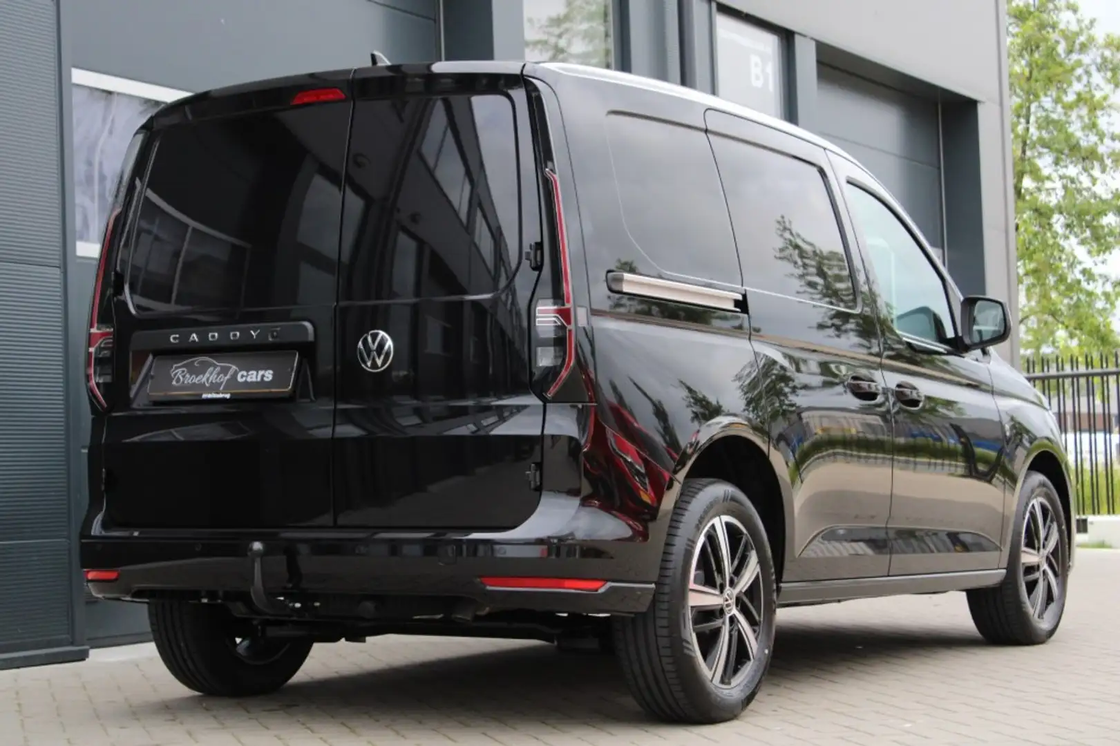Volkswagen Caddy 1.5 TSI STYLE CARPLAY TREKH. NIEUW Noir - 2