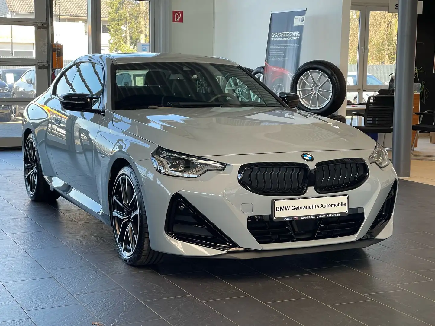 BMW M240i xDrive Coupe  A-LED/RFK/HUD/LiveCoPro/Komf-Z Grau - 2
