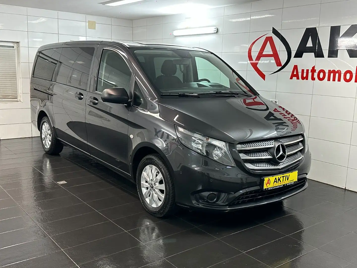 Mercedes-Benz Vito 116 Tourer CDI Select lang *8 Sitze*68 Tkm* Grau - 1