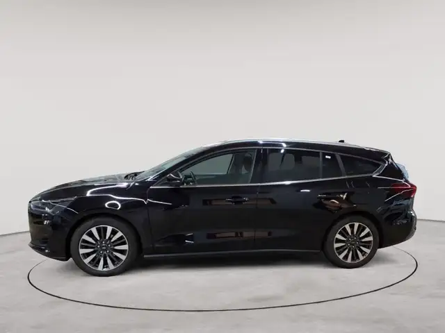 Ford Focus view 6