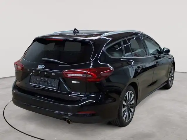 Ford Focus view 4