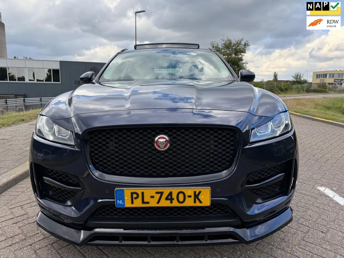 Jaguar F-Pace 2.0 Portfolio AWD 25t Blu/Azzurro - 1