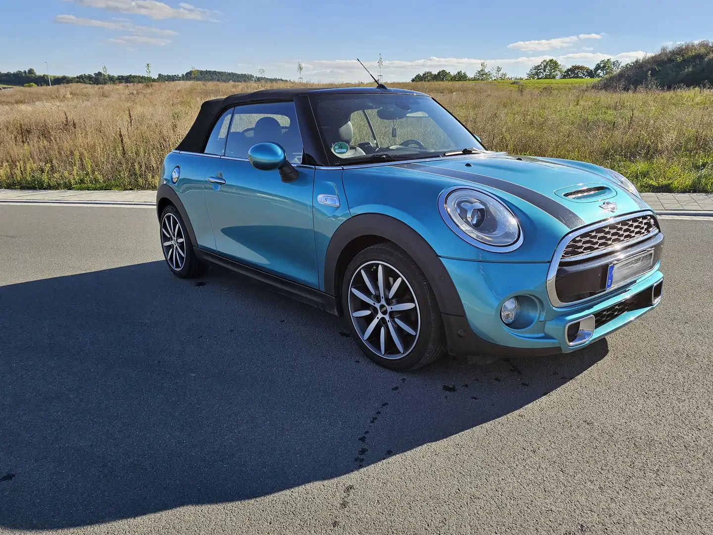 MINI Cooper S Cabrio MINI CABRIO Chilli Blau - 1