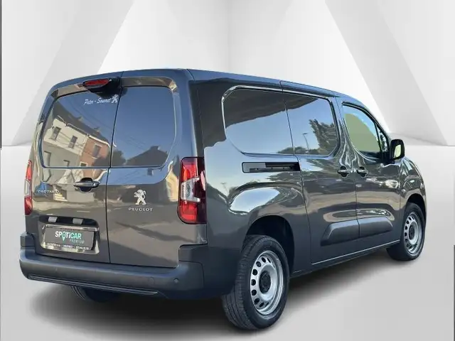 Peugeot Partner view 3