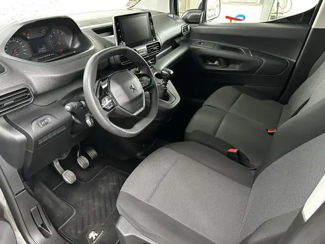 Peugeot Partner view 8