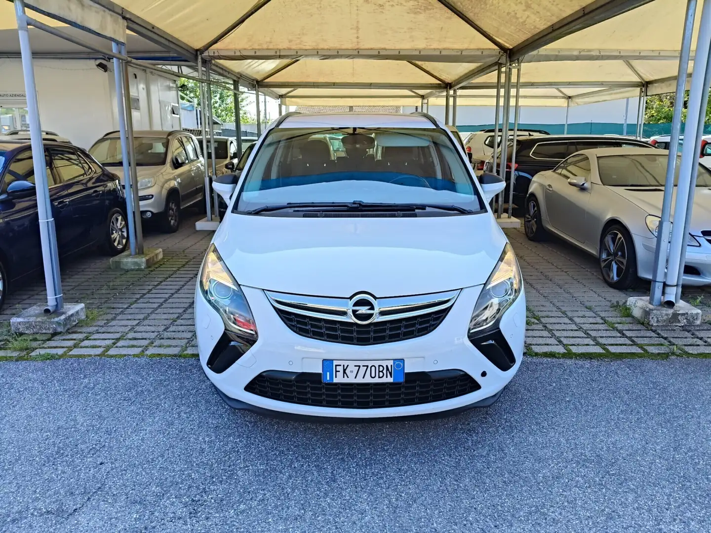Opel Zafira Tourer 1.6 Turbo EcoM 150CV Cosmo 7 POSTI Bianco - 2