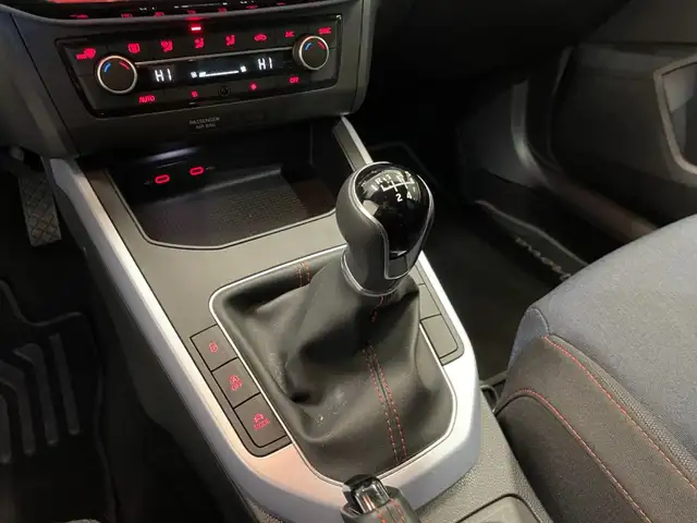 Seat Arona view 8
