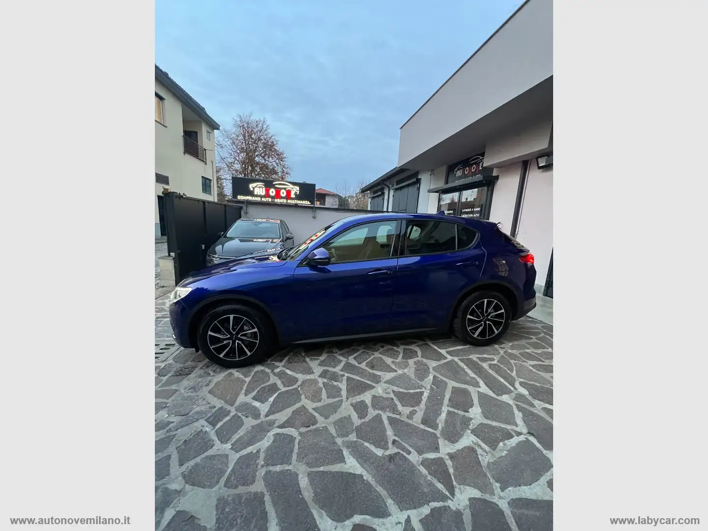Alfa Romeo Stelvio 2.2 T.d. 160CV AT8 RWD Sup. Bus. SOLO 800 KM PARI Blu/Azzurro - 2