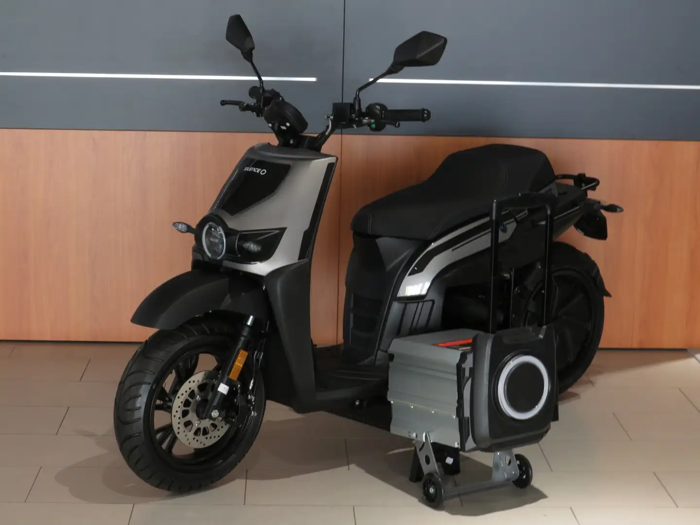 Silence S02 L3E/125 *Akku entnehmbar**133Km Reichweite* Gris - 2