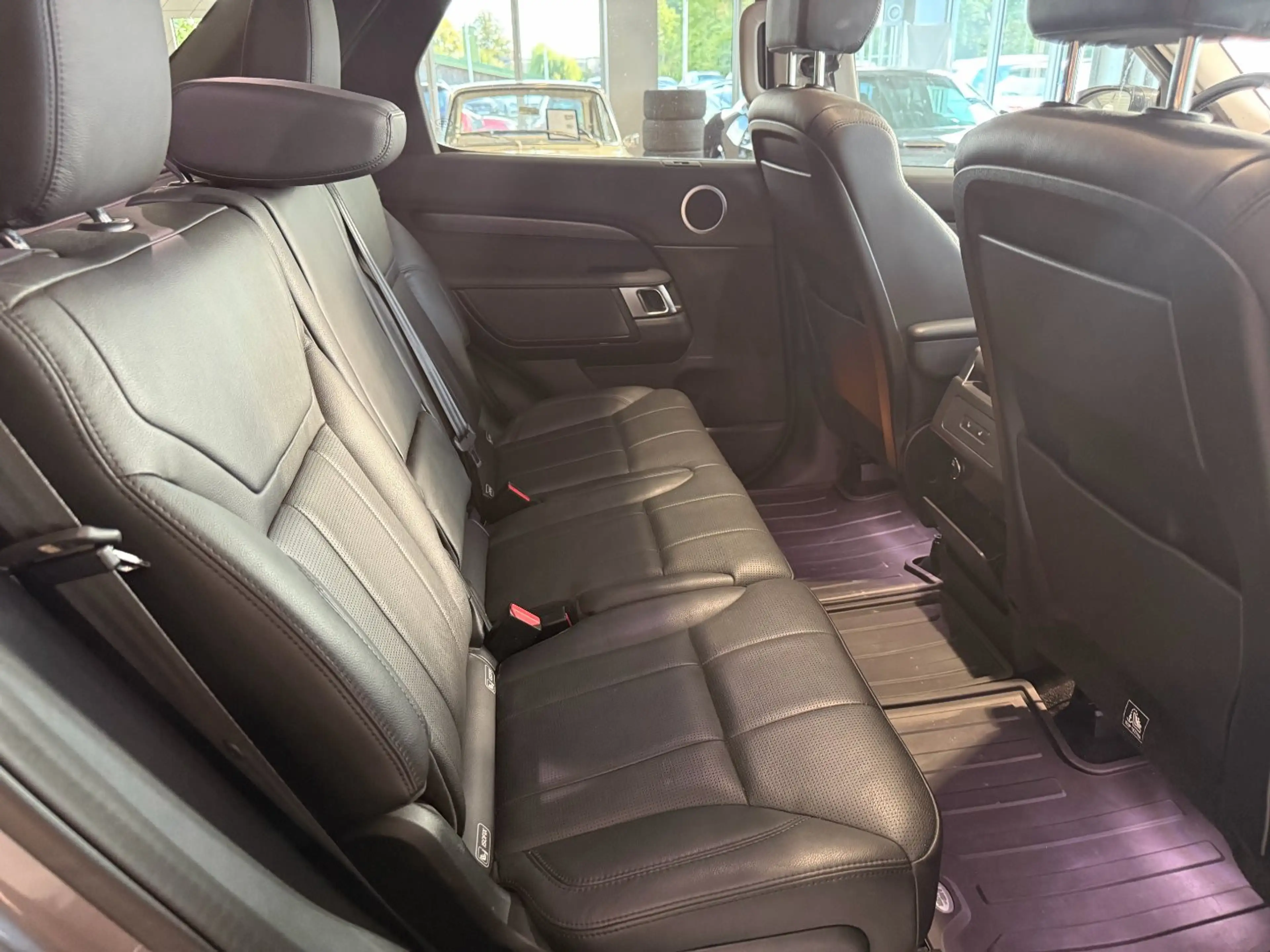 Land Rover Discovery 5 HSE TD6* AHK*PANORAMA*7Sitzer — photo 11