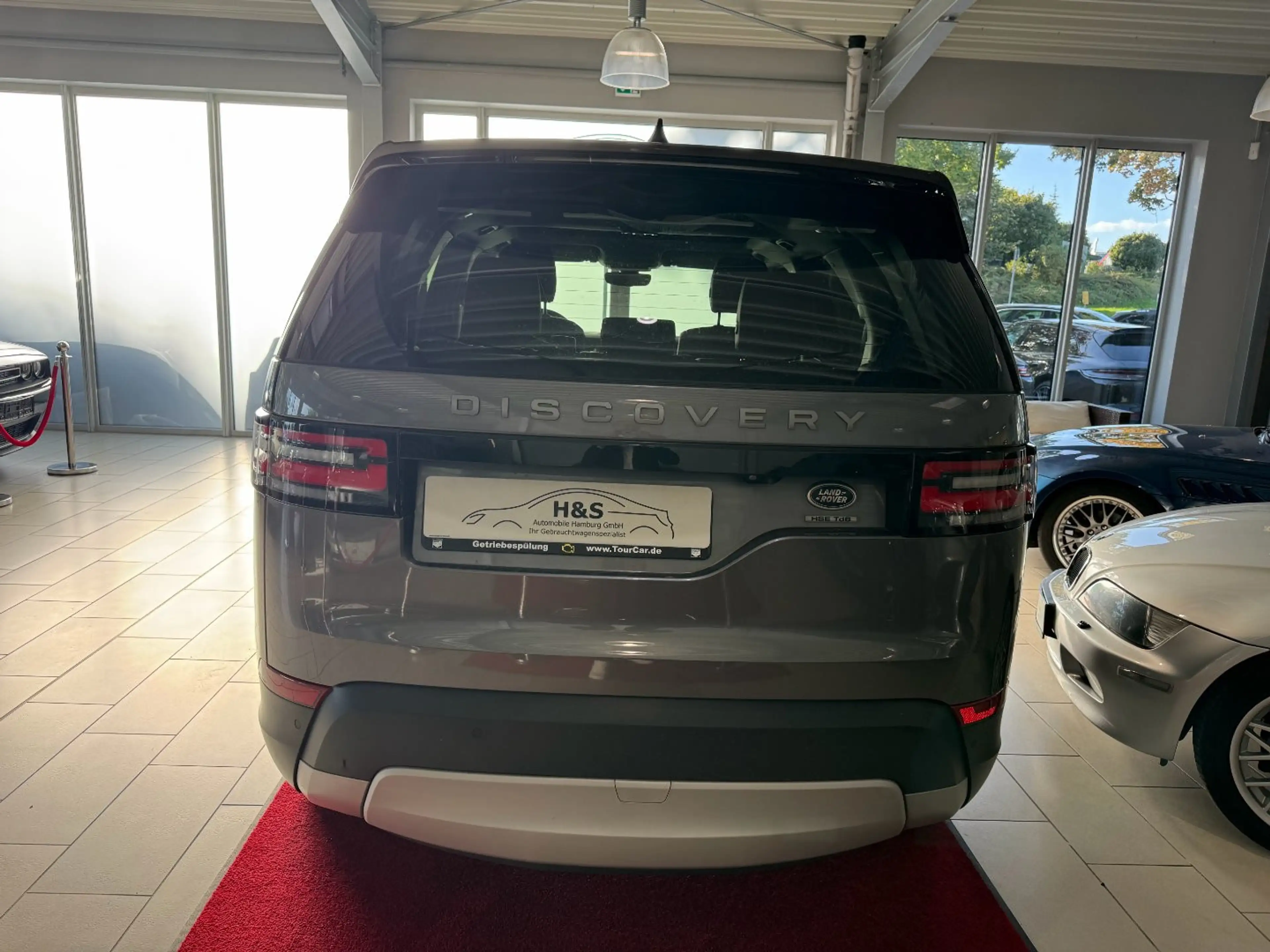 Land Rover Discovery 5 HSE TD6* AHK*PANORAMA*7Sitzer — photo 4