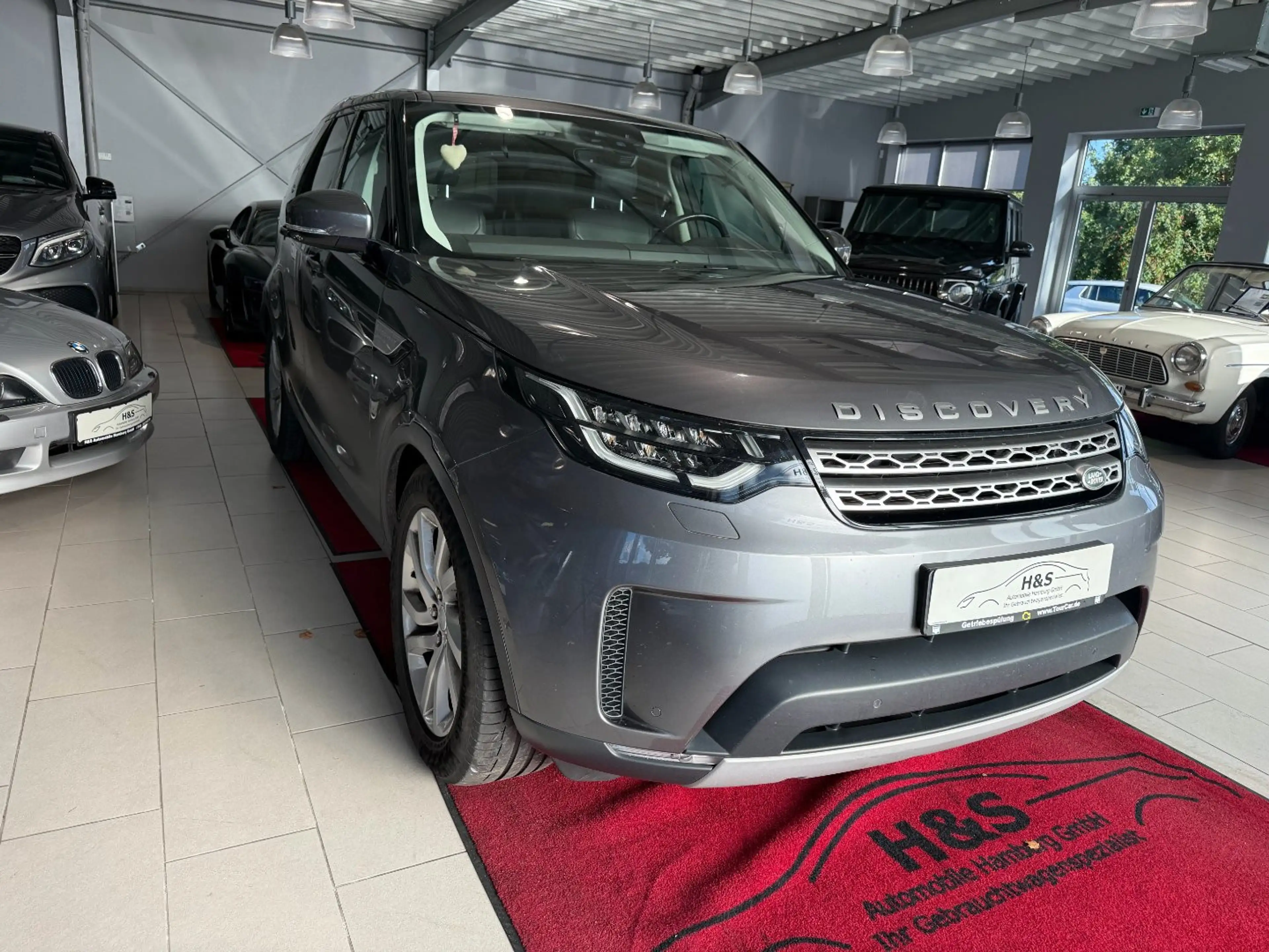 Land Rover Discovery 5 HSE TD6* AHK*PANORAMA*7Sitzer — photo 3
