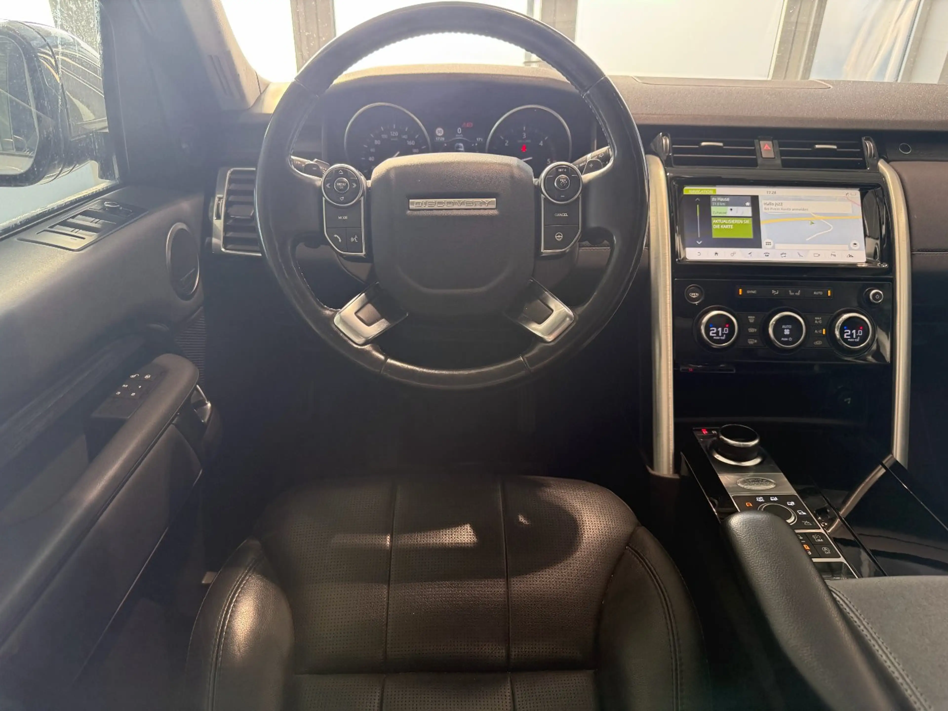 Land Rover Discovery 5 HSE TD6* AHK*PANORAMA*7Sitzer — photo 20