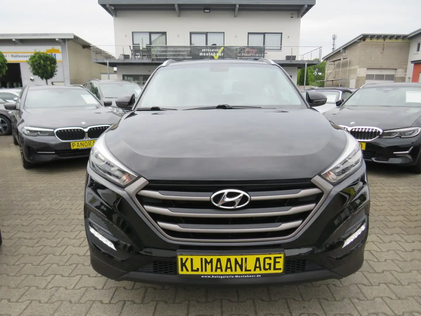 Hyundai TUCSON 1.6 Trend 2WD *KLIMA *PDC *GARANTIE Zwart - 2