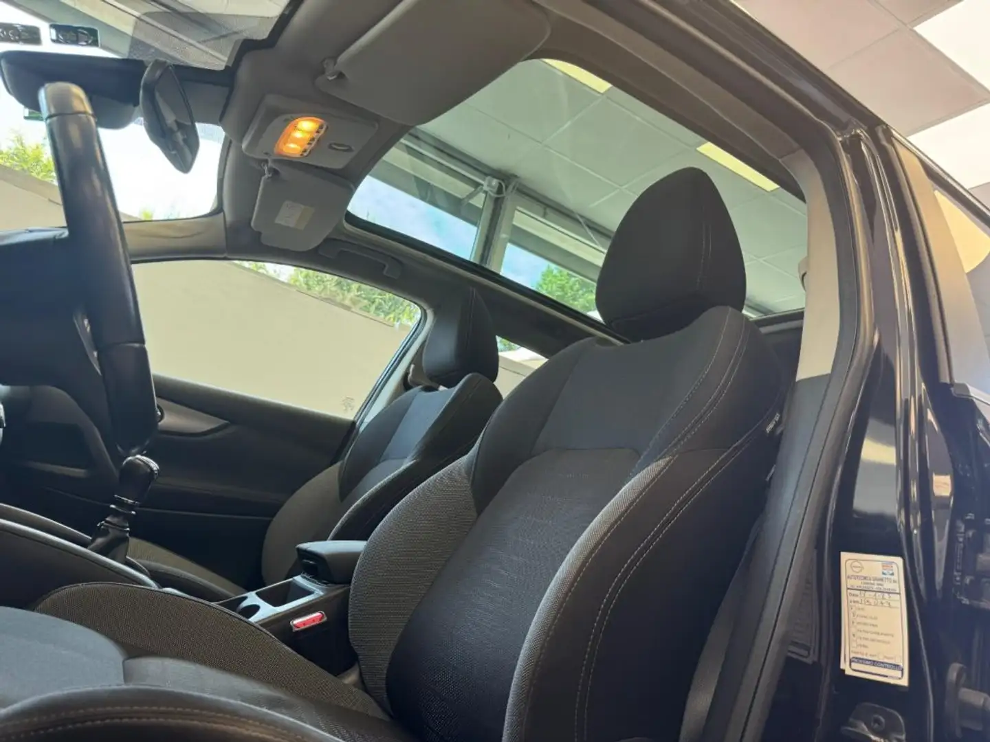Nissan Qashqai 1.5 dCi *DISTRIBUZ. FATTA*TETTO PANO*360° CAMERA* Noir - 2
