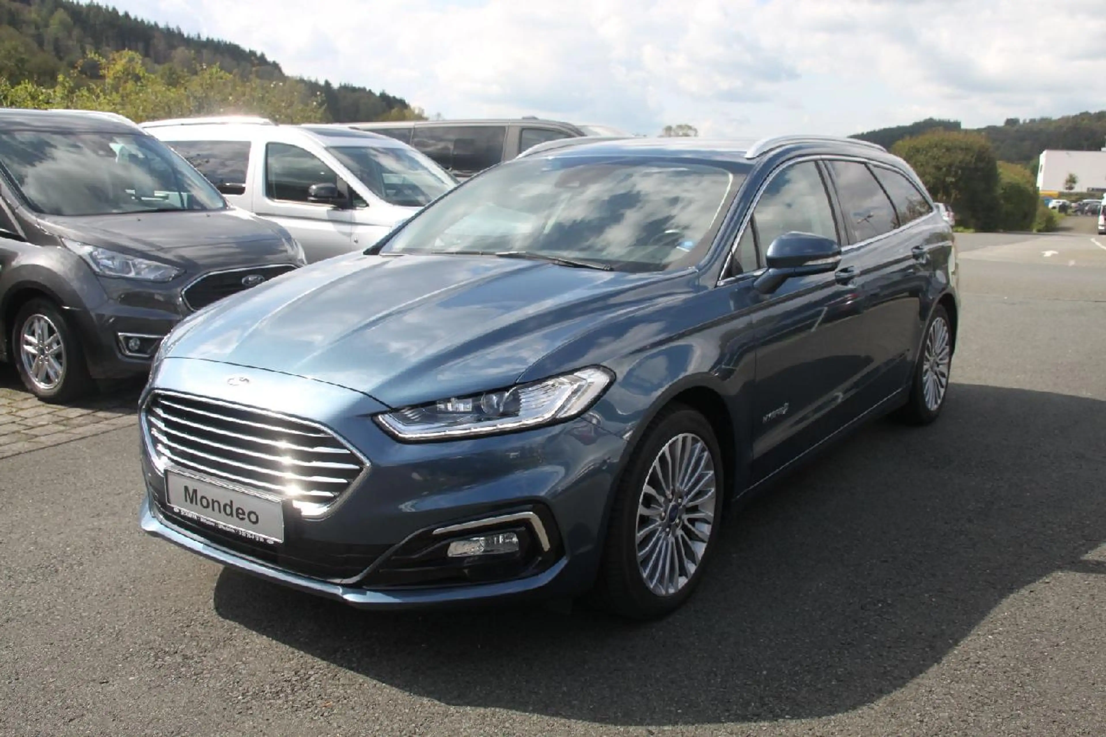 Ford Mondeo Hybrid Business Edition+NAVI+KLIMA+RFK+SHZ+AHK+ — photo 2