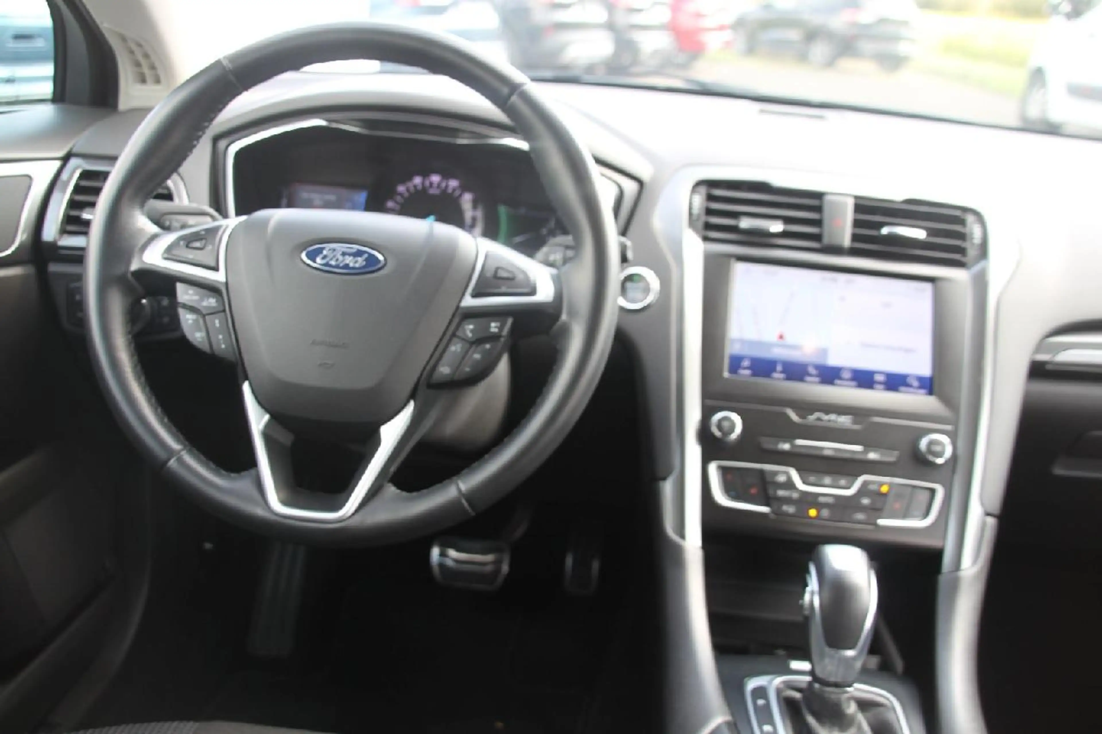 Ford Mondeo Hybrid Business Edition+NAVI+KLIMA+RFK+SHZ+AHK+ — photo 13