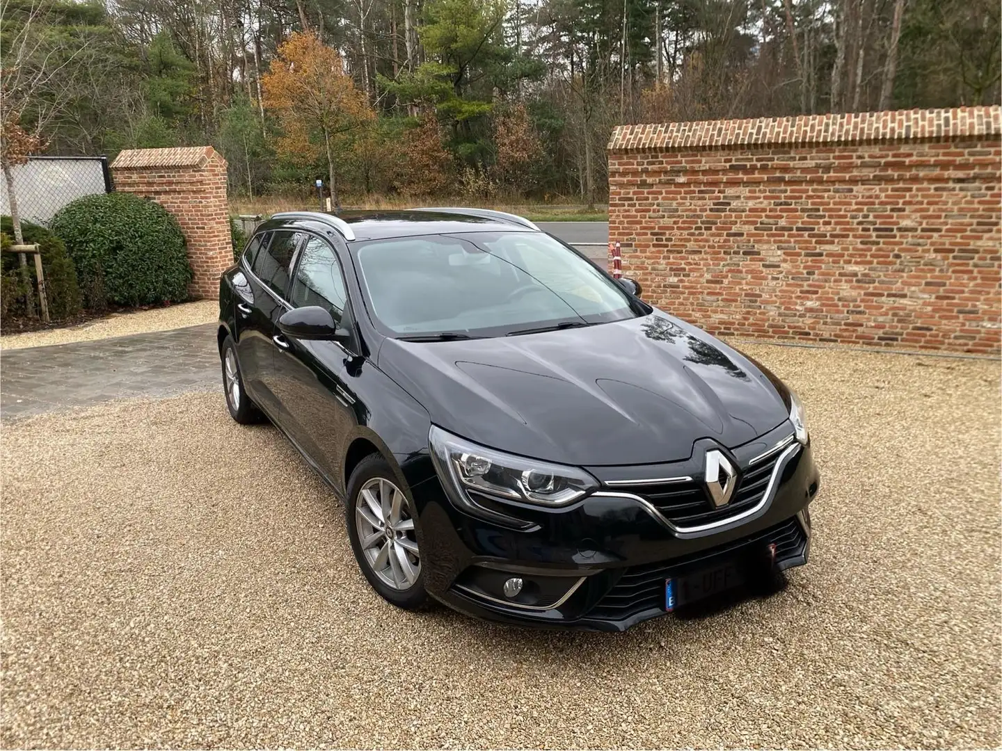 Renault Megane Megane Grandtour ENERGY TCe 100 LIMITED Zwart - 2