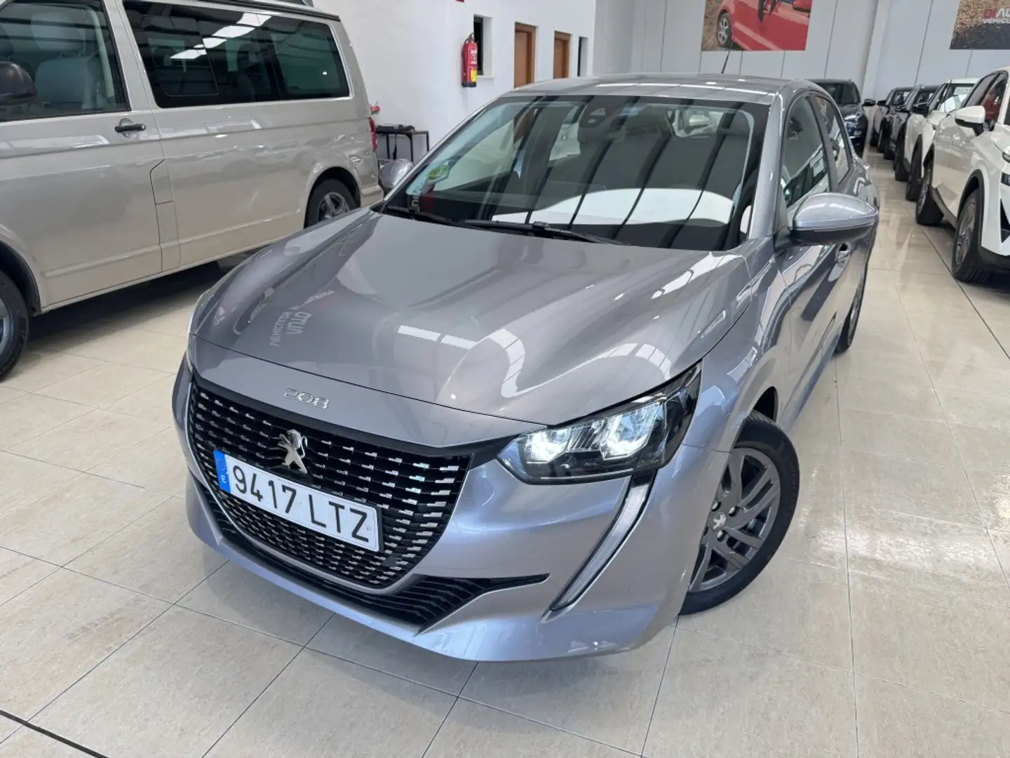 Peugeot 208 1.2 Puretech S&S Active Pack 100 Gris - 1