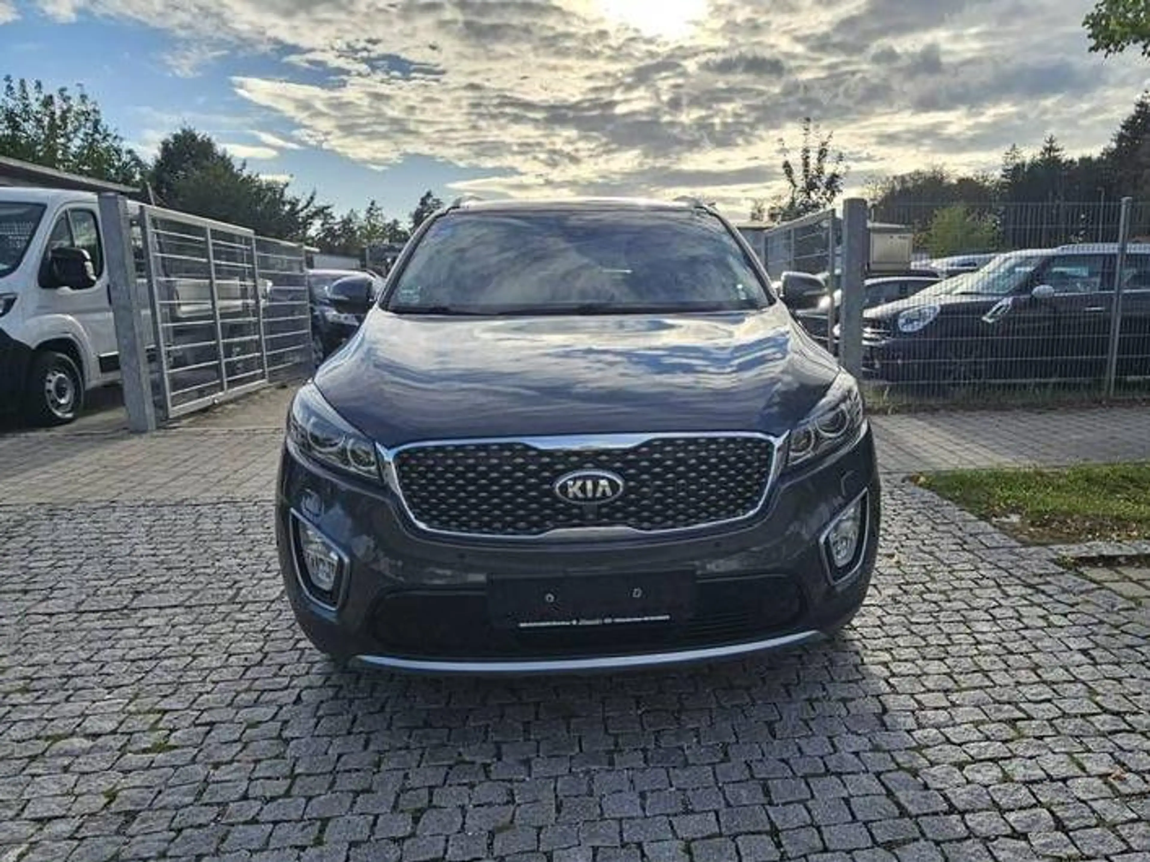 Kia Sorento Platinum Edition 4WD — photo 2