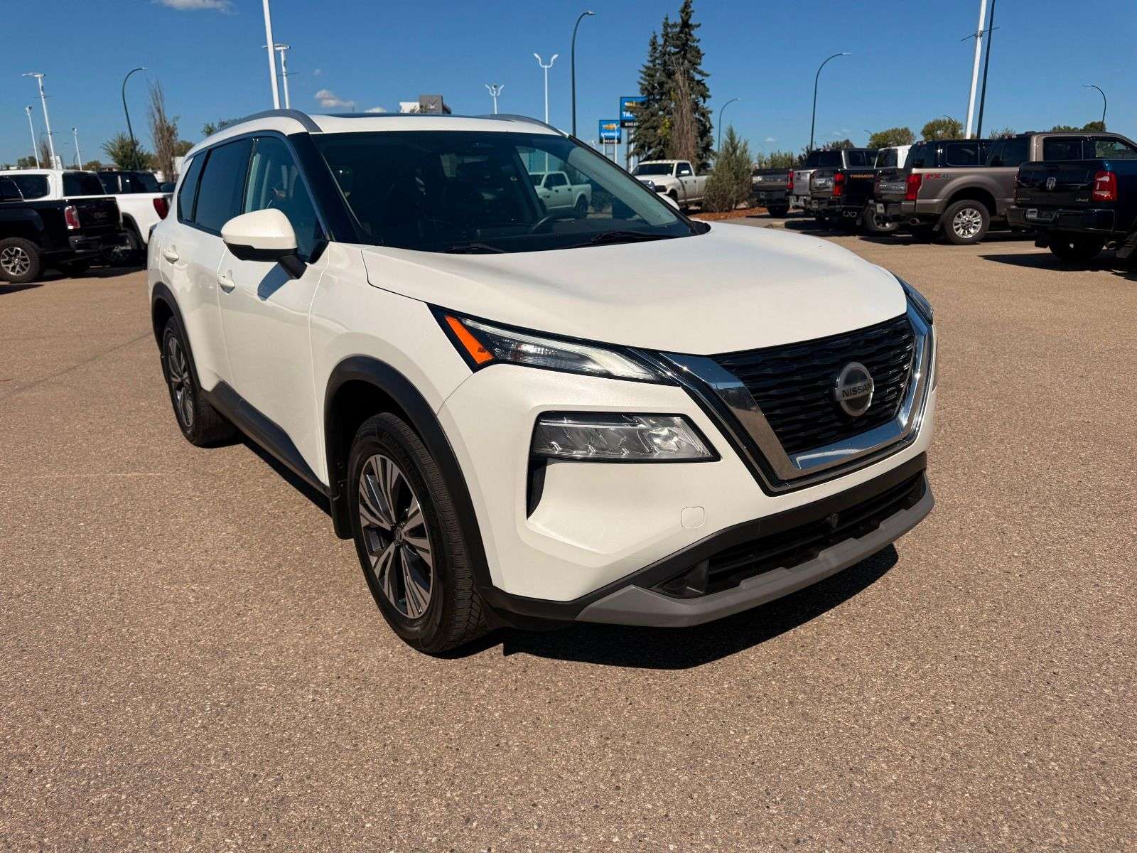 2021 Nissan Rogue SV — снимка 1