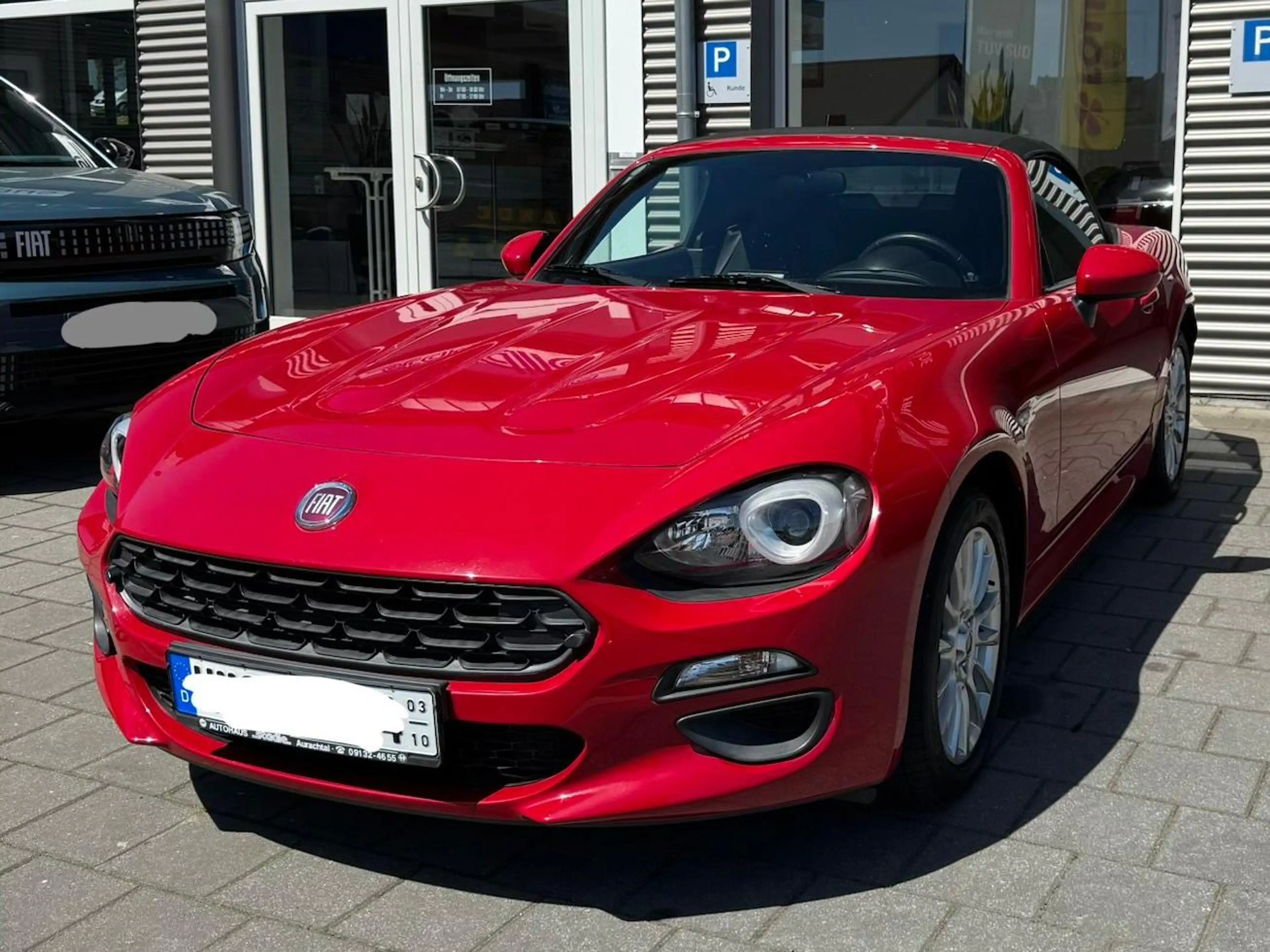 Fiat 124 Spider 1.4 MultiAir Turbo 103kW — photo 2