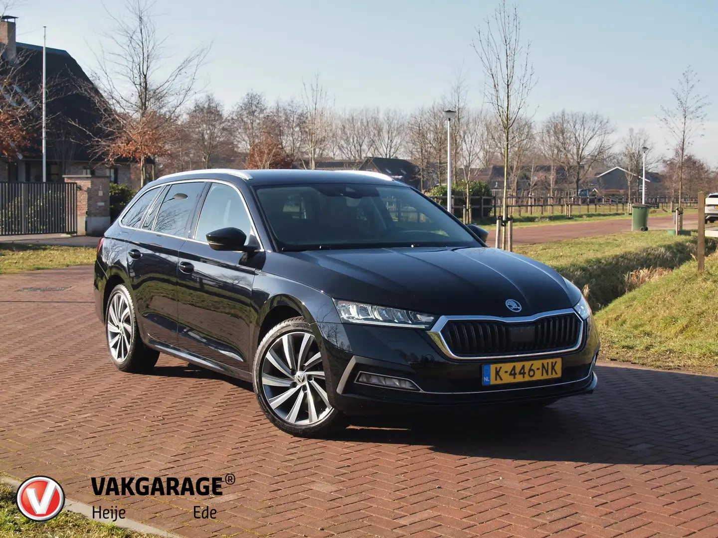 Skoda Octavia Combi 1.0 e-TSI Business Edition Plus | Head-Up Di Schwarz - 1