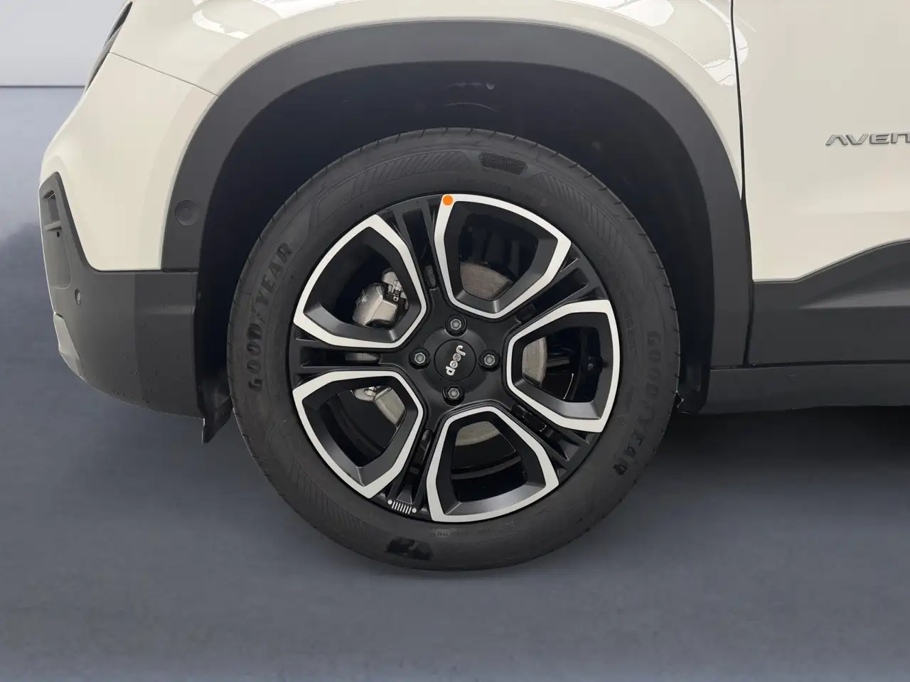 Jeep Avenger 1.2 Turbo 110 CV MHEV Summit 5