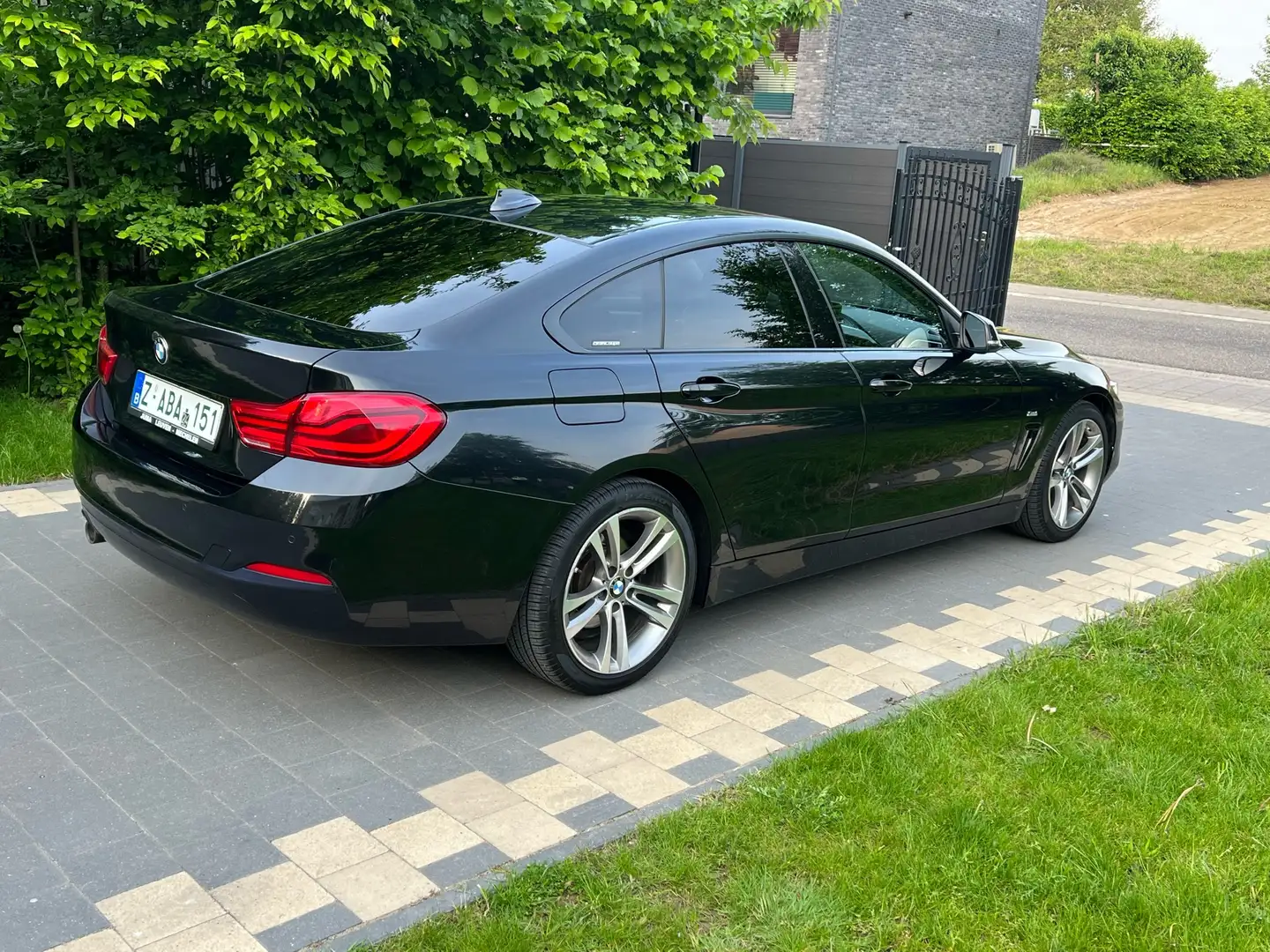 BMW 418 d Aut Sport Line ✔️ Noir - 2