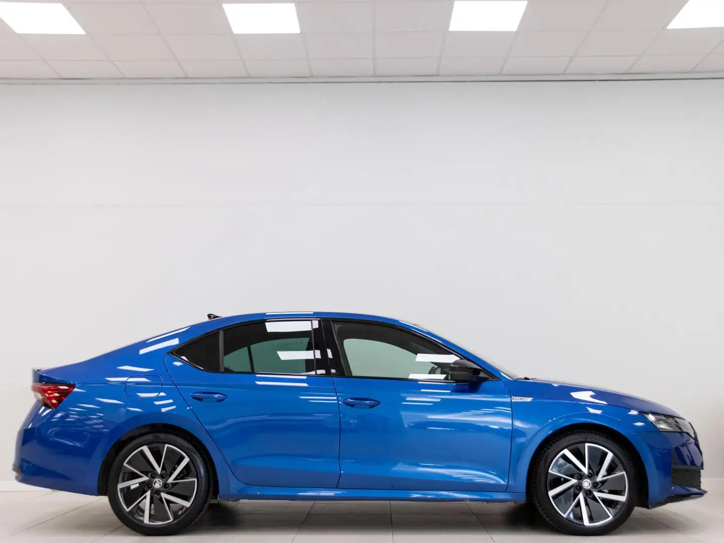 Skoda Octavia 1.5 TSI MHEV Sportline DSG7 110kW Azul - 2