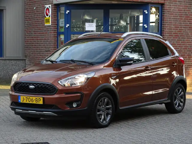 Ford Ka/Ka+ 1.2 Active TREKHAAK