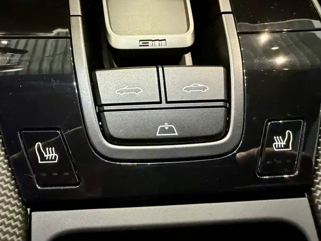 Porsche 911 view 18