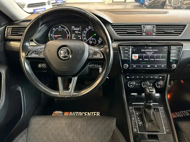 Skoda Superb view 10