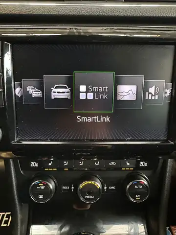 Skoda Superb view 12