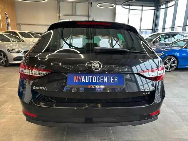 Skoda Superb view 7