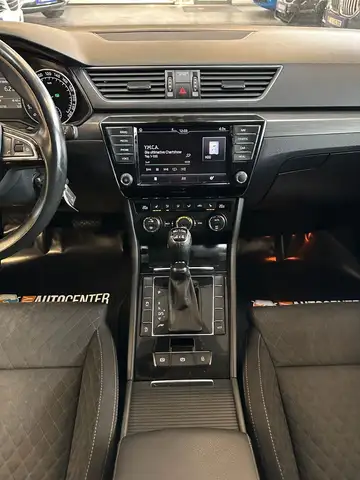 Skoda Superb view 11