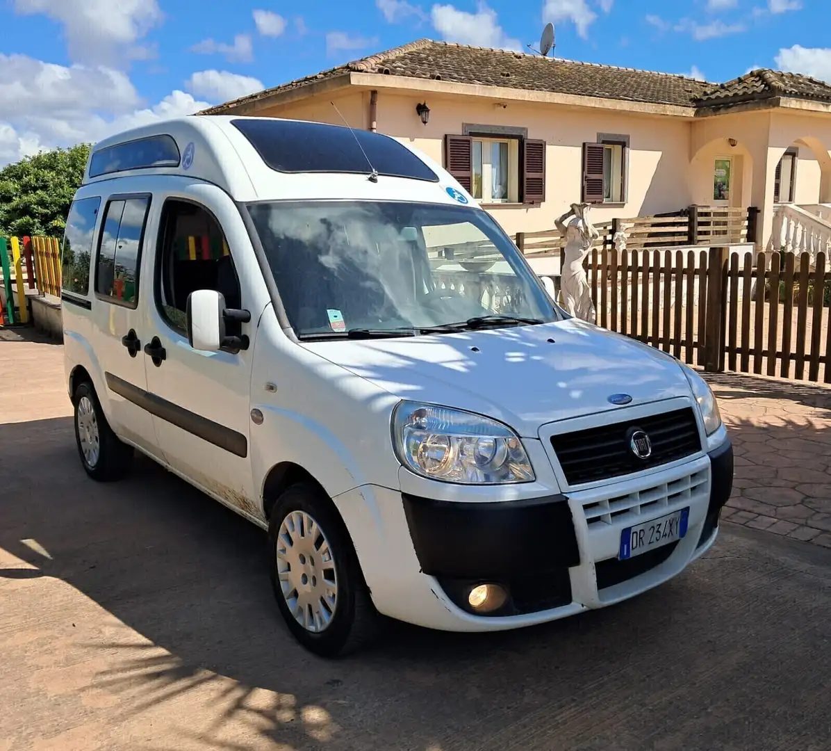 Fiat Doblo Doblò 1.9 120cv TETTO ALTO TRASPORTO DISABILI Weiß - 1