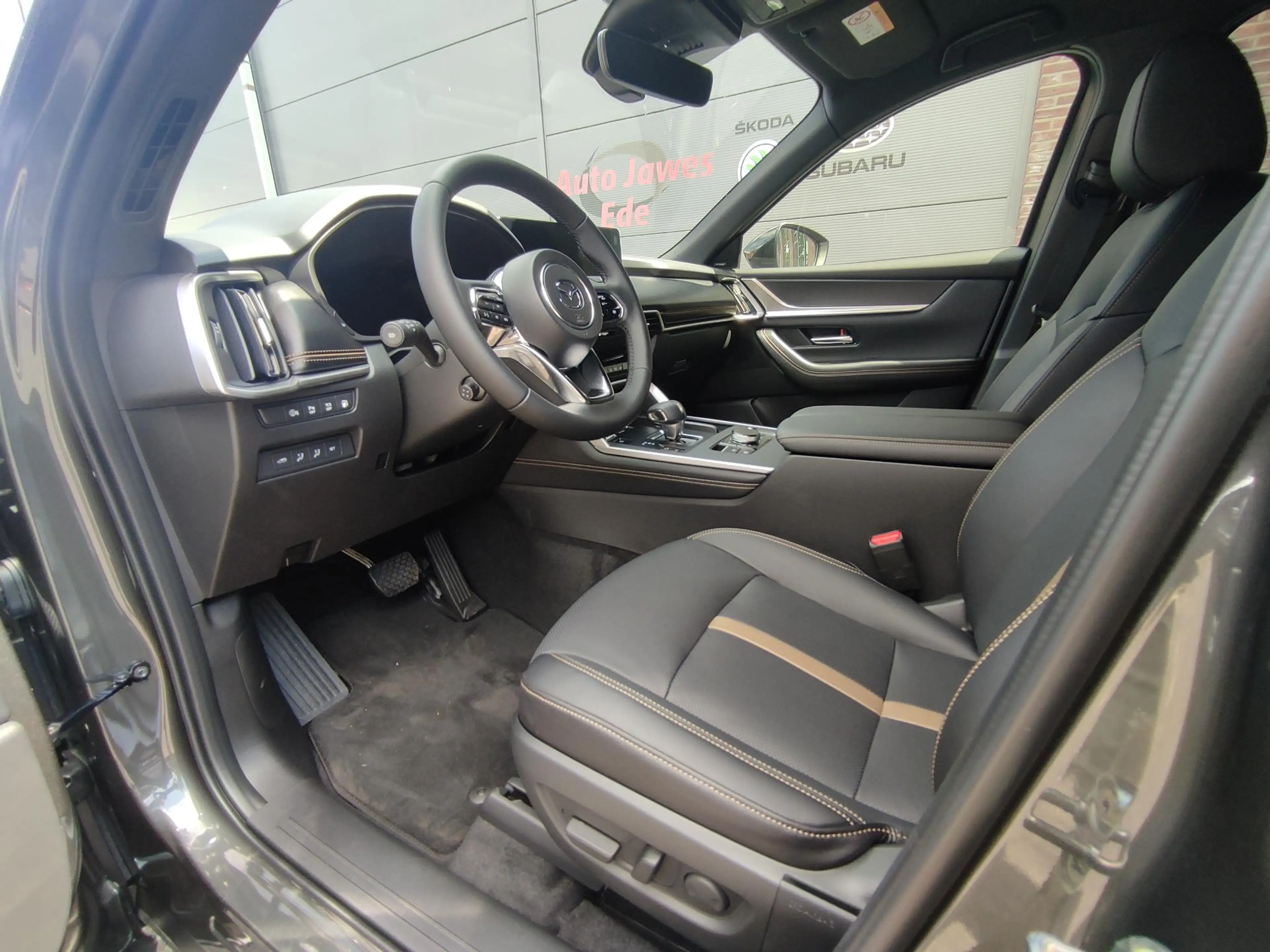 Mazda CX-60 2.5 e-SkyActiv PHEV Homura demo van €64.788,= voor — photo 11
