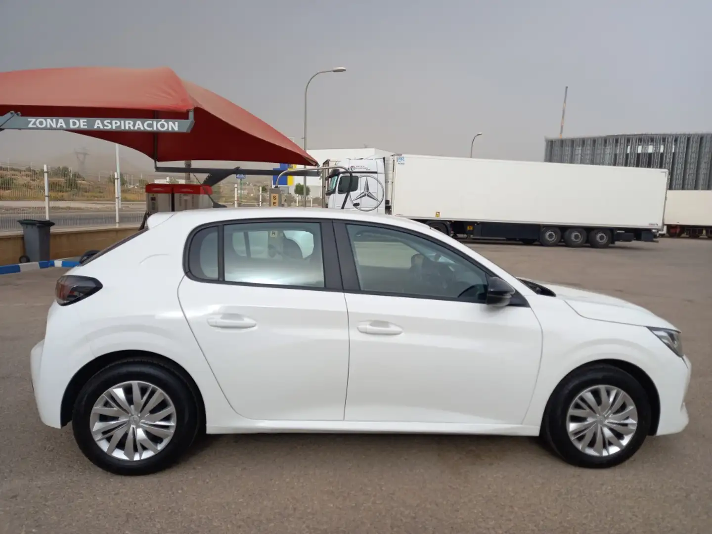 Peugeot 208 1.2 Puretech S&S Allure 75 Blanco - 1