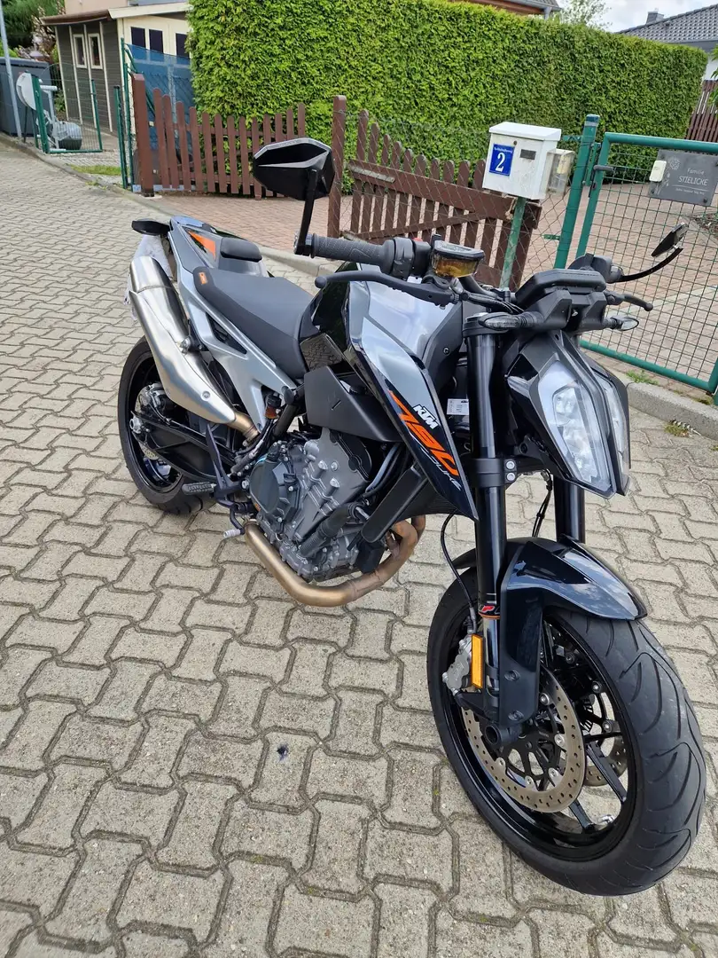 KTM 790 Duke Stříbrná - 1