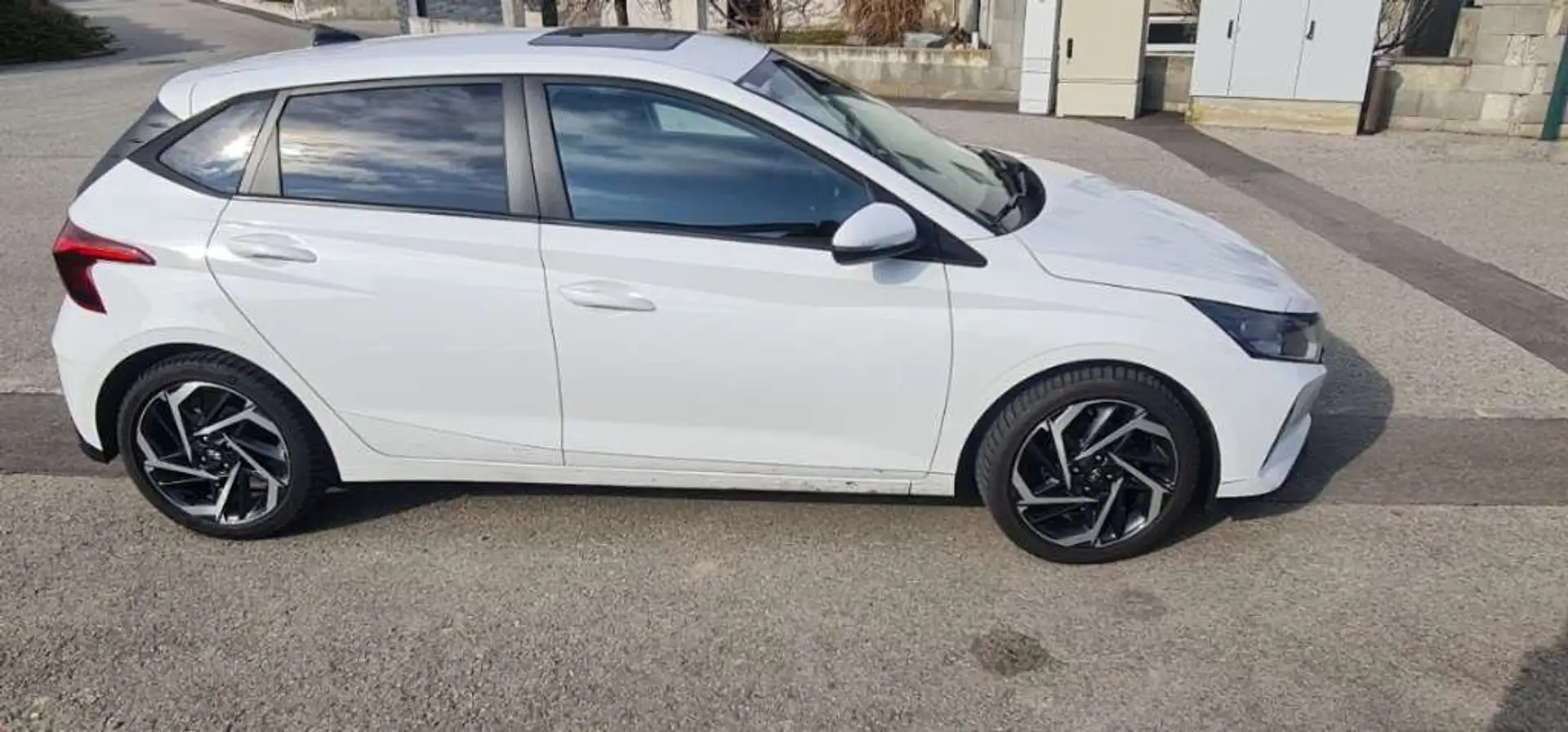 Hyundai i20 i20 1,25 Life Go Life Go Weiß - 1