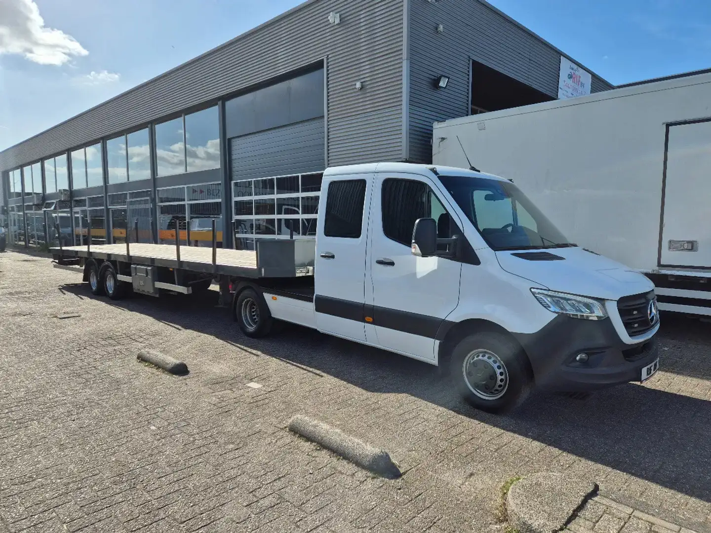 Mercedes-Benz Sprinter 519 CDI/ Mini SZM/ BE Combi/ Trailer 10 M White - 1