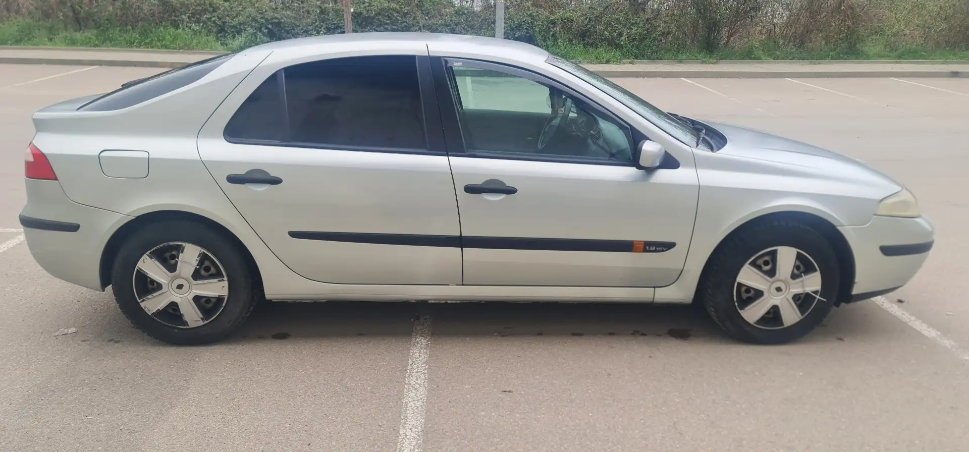 Renault Laguna 1.8 Authentique - 1