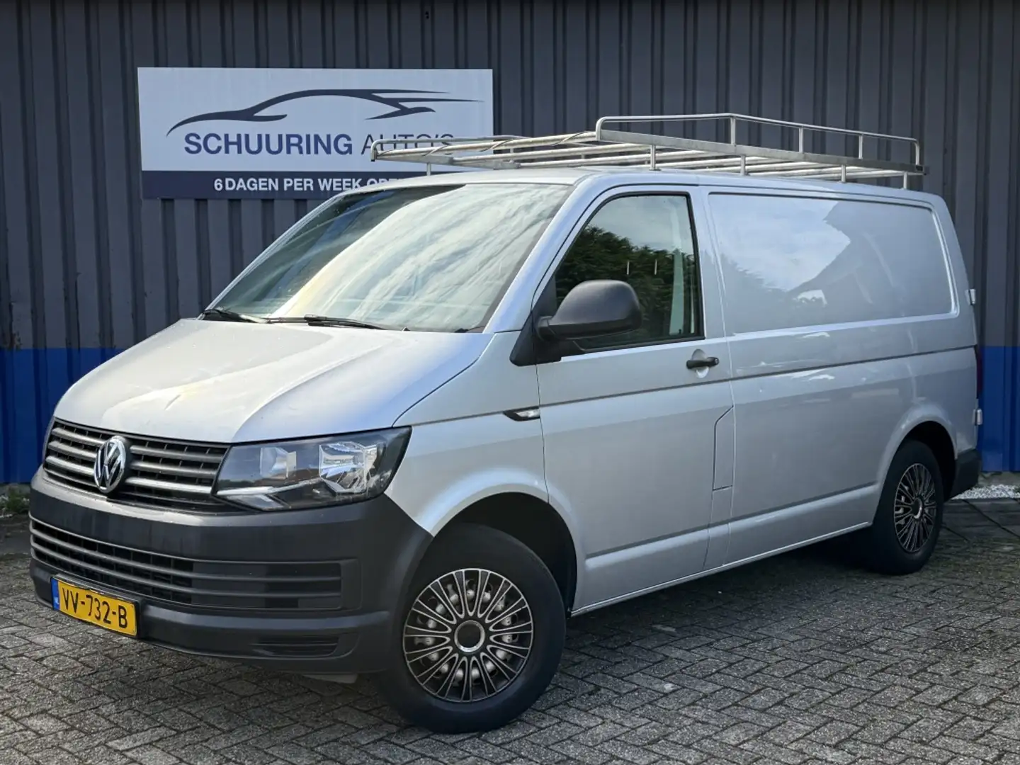 Volkswagen Transporter 2.0 TDI L1H1 Trendl. Biały - 1