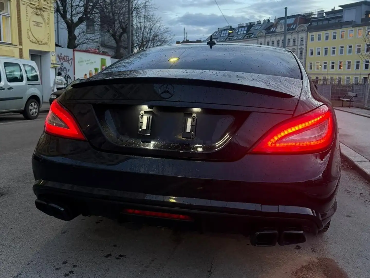 Mercedes-Benz CLS 350 CLS 350 CDI BE (218.323) Schwarz - 2