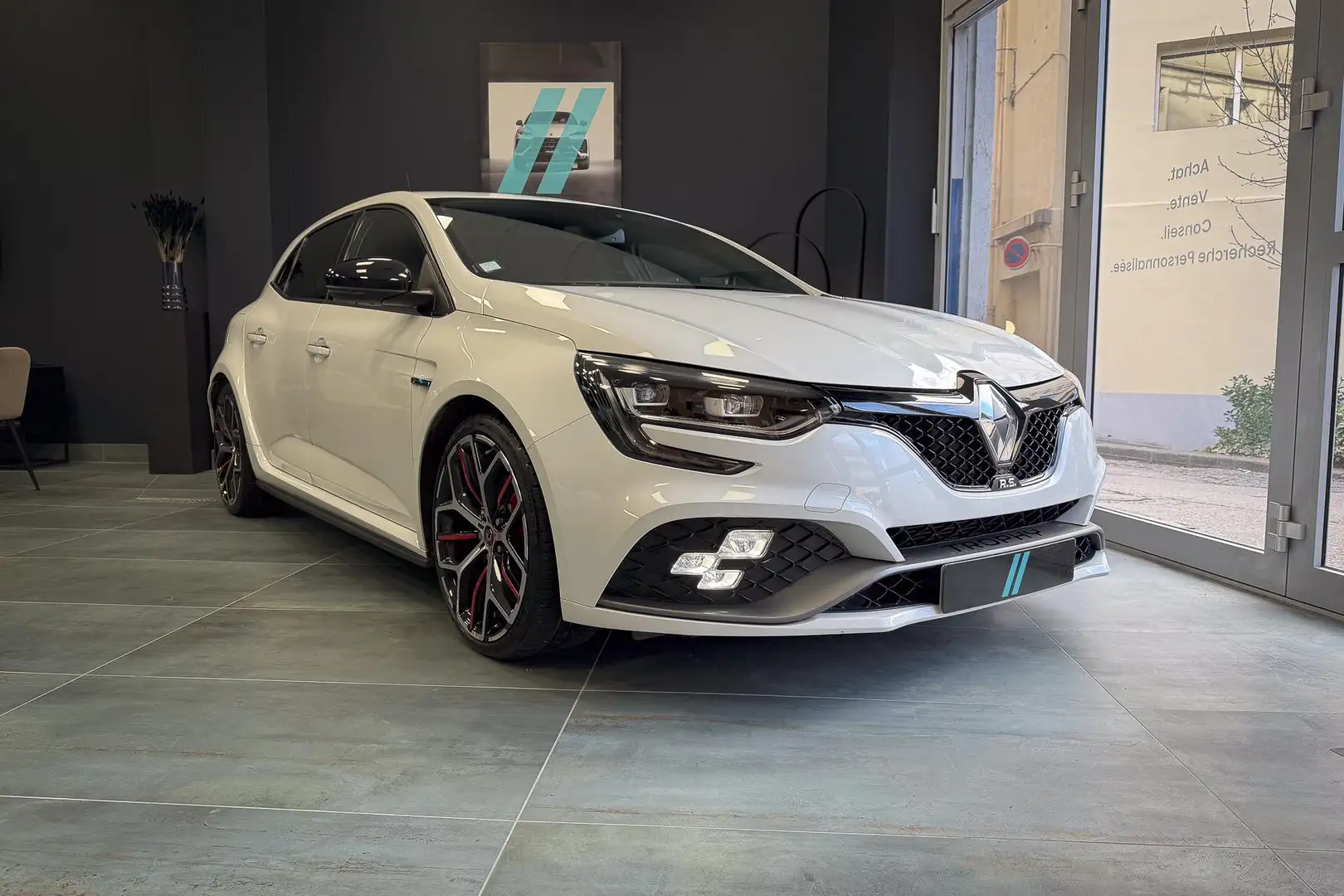 Renault Megane R.S. Trophy - 1.8 Energy TCe - 300cv - Boite manue Blanc - 1