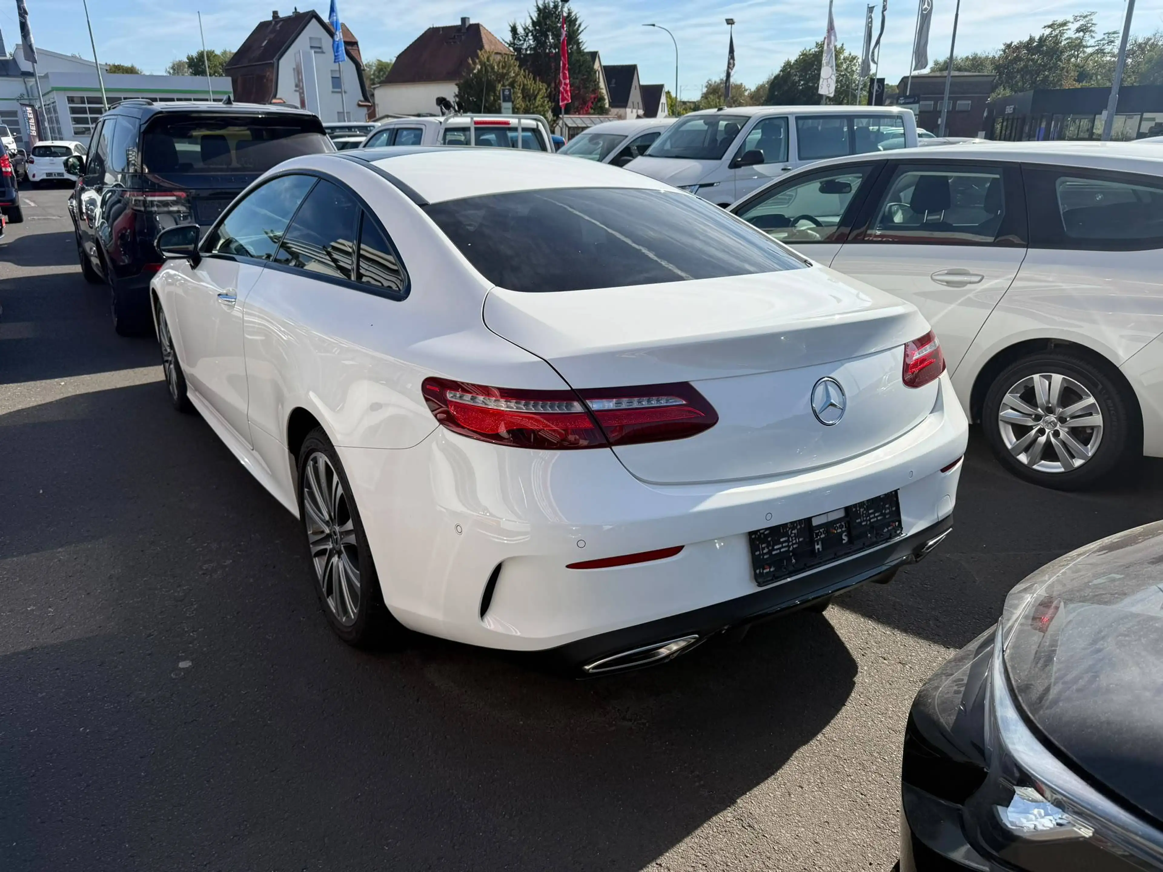 Mercedes-Benz E 400 Coupe 4Matic AMG Line — photo 3