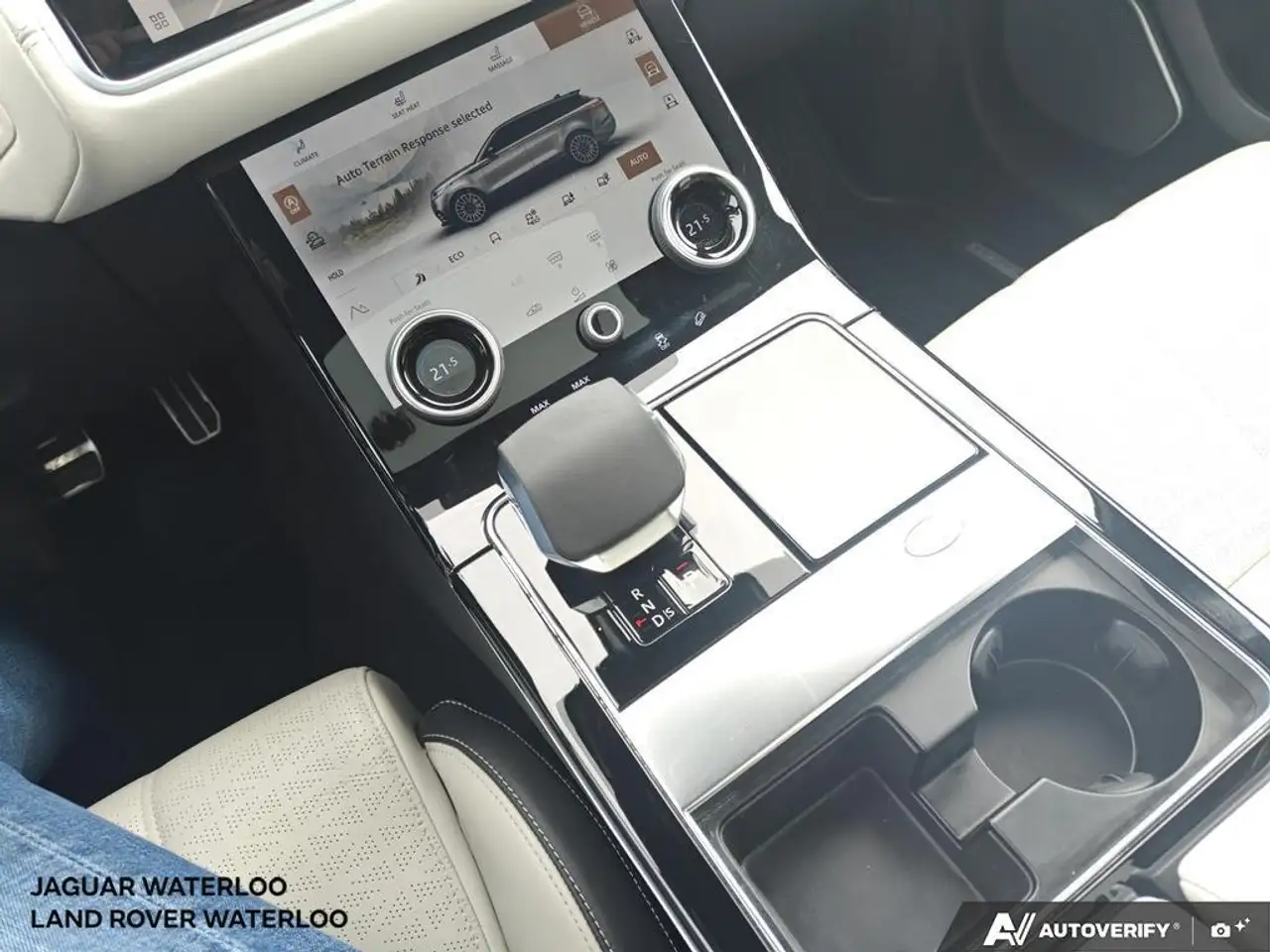 Land Rover Range Rover Velar снимка Land Rover Range Rover Velar