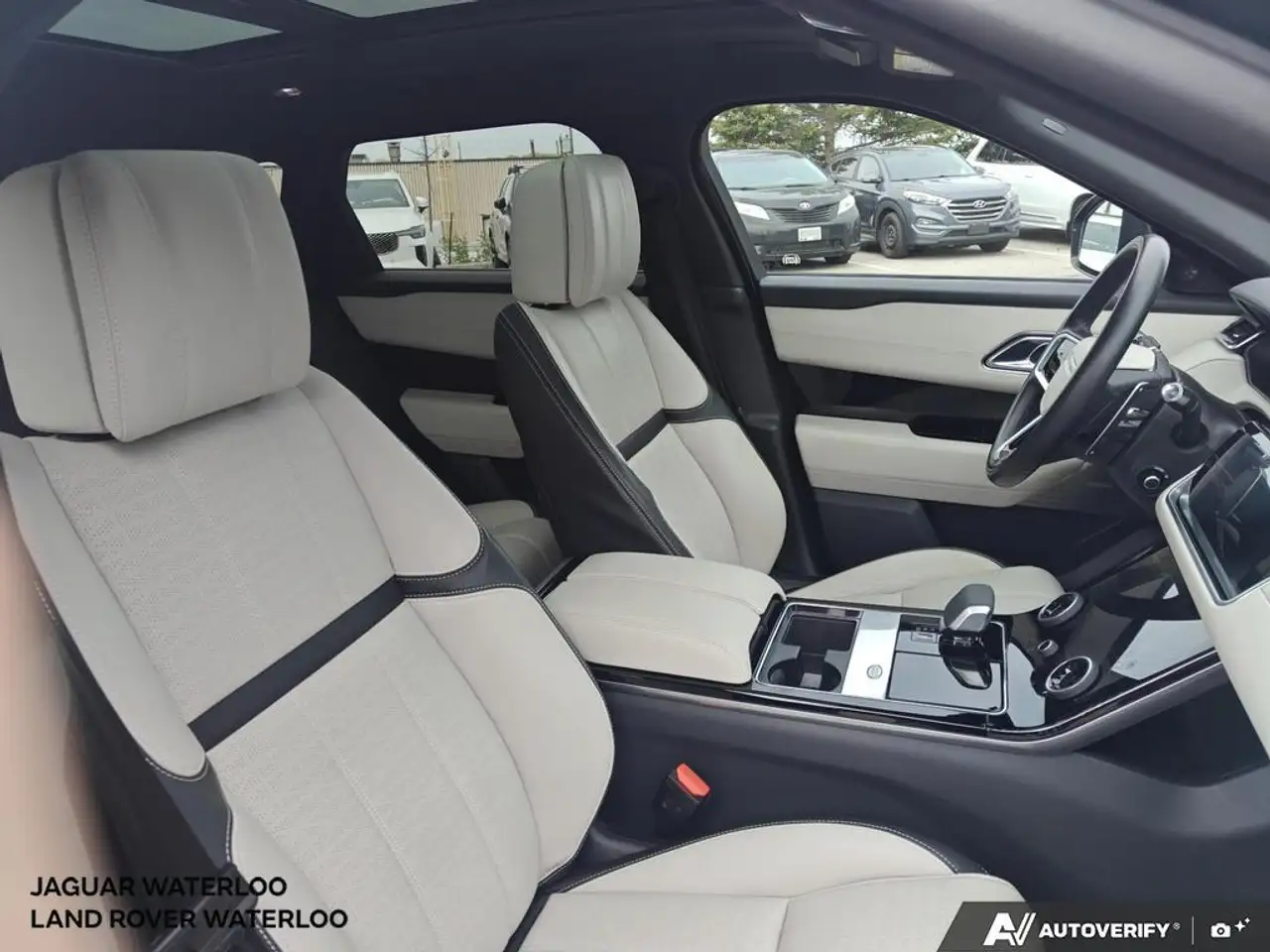 Land Rover Range Rover Velar снимка Land Rover Range Rover Velar