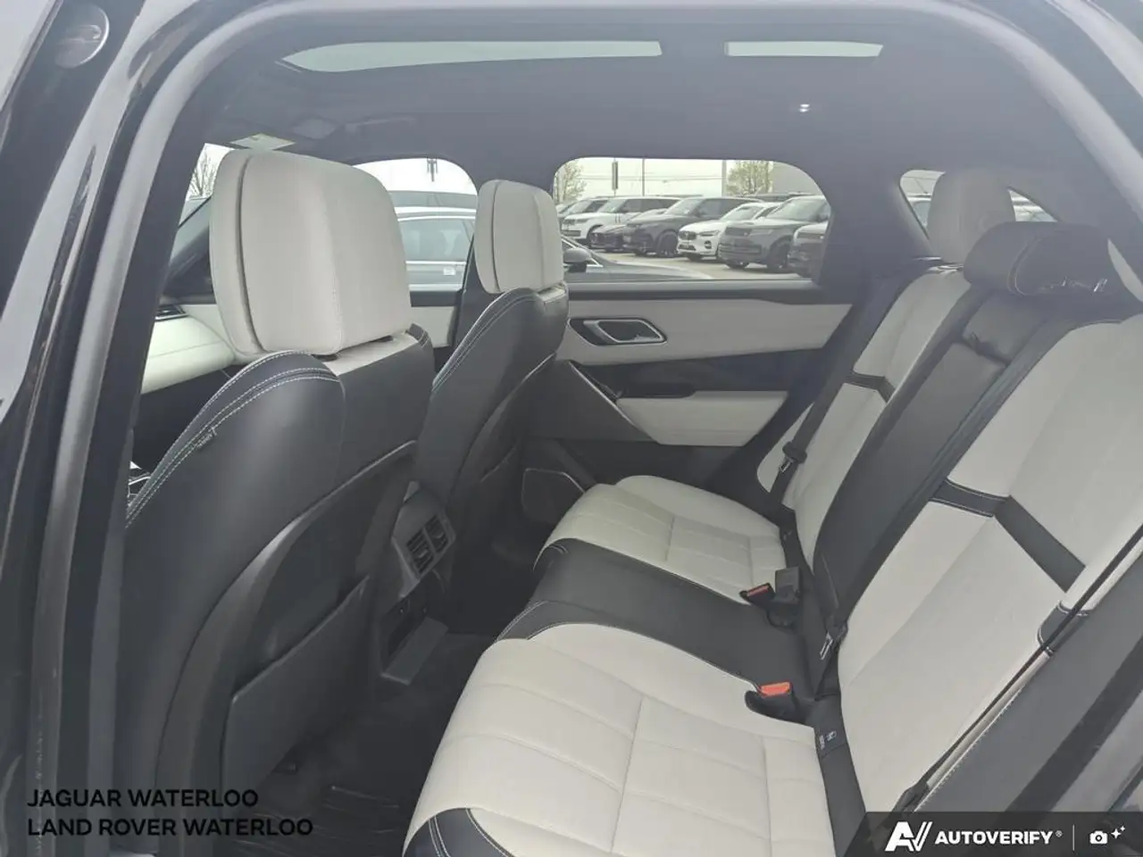 Land Rover Range Rover Velar снимка Land Rover Range Rover Velar